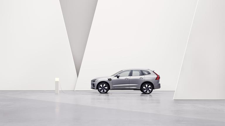 2024 Volvo XC60 in silver.